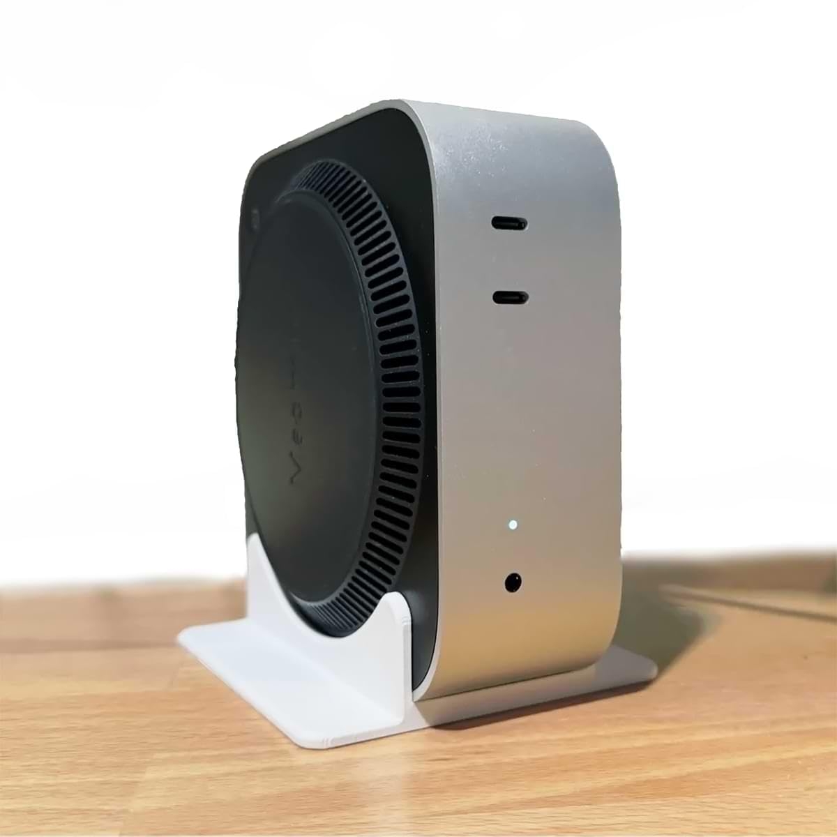 NanoMakers Mac mini M4 Vertical Stand for Desk with Anti-Slip Feet - Image 2